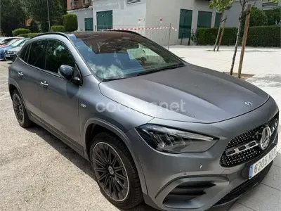 Usado Mercedes GLA250 218 CV (160 kW) 2025 Gris / plata SUV