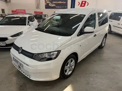Usado VW Caddy Edition 102 CV (75 kW) 2021 Blanco Monovolumen