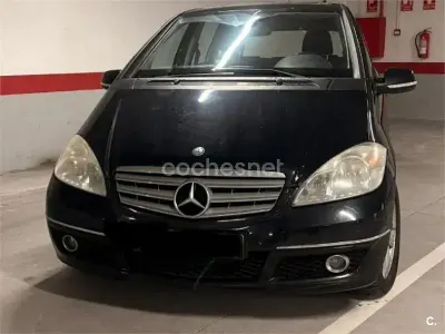 Usado Mercedes A180 Avantgarde 109 CV (80 kW) 2009 Negro Monovolumen