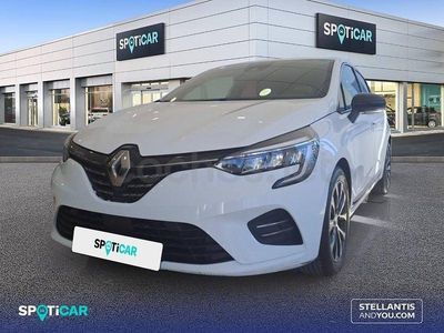 Begagnad Renault Clio V Techno 90 HK (66 kW) 2023 Vit Sedan
