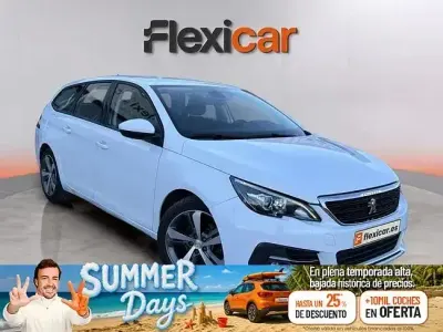 Usado Peugeot 308 SW Access 100 CV (73 kW) 2018 Blanco Familiar