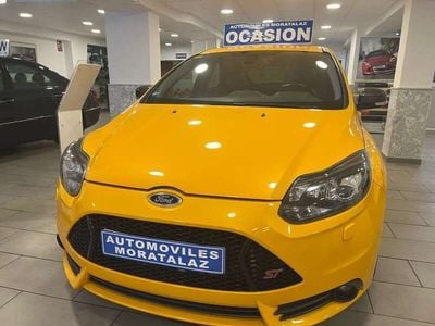 Amarillo Usado 2013 Ford Focus ST Utilitario | 16.000 €