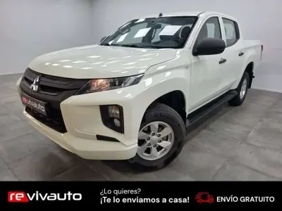Usado Mitsubishi L200 150 CV (110 kW) 2022 Blanco Pickup/Camioneta