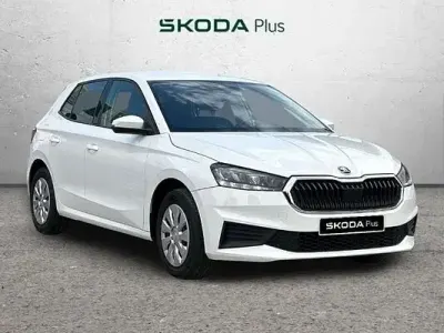 Usado Skoda Fabia Active 80 CV (58 kW) 2022 Blanco Utilitario