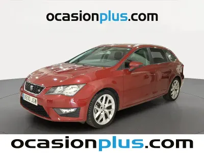 Usado Seat Leon FR 150 CV (110 kW) 2015 Rojo Monovolumen