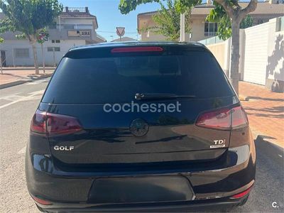 Usado VW Golf VII 105 CV (77 kW) 2013 Negro Berlina