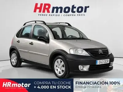 Usado Citroën C3 XTR 90 CV (66 kW) 2004 Beige Berlina