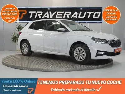 Usado Skoda Fabia Selection 115 CV (84 kW) 2025 Blanco Utilitario