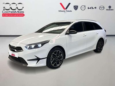 Usado Kia Ceed Style 101 CV (74 kW) 2025 Blanco Utilitario