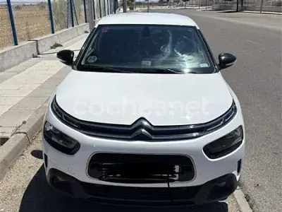 Usado Citroën C4 Cactus Feel 102 CV (75 kW) 2019 Blanco Utilitario
