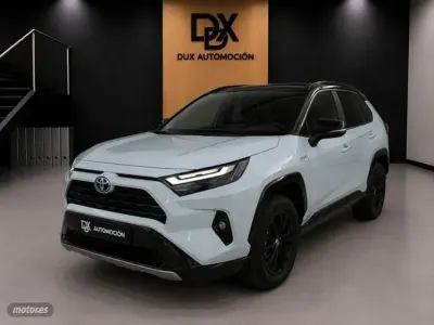 Usado Toyota RAV4 Hybrid Style 217 CV (159 kW) 2022 Blanco SUV