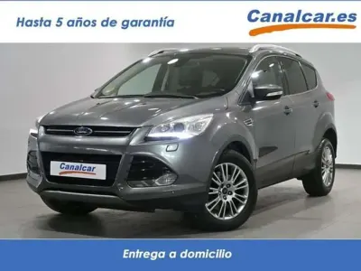Usado Ford Kuga Titanium 140 CV (102 kW) 2013 Gris SUV