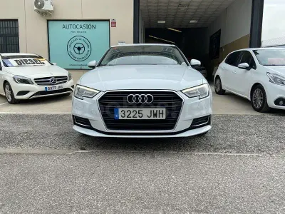 Używany Audi A3 Design 110 KM (80 kW) 2017 Biały Sedan/Limuzyna