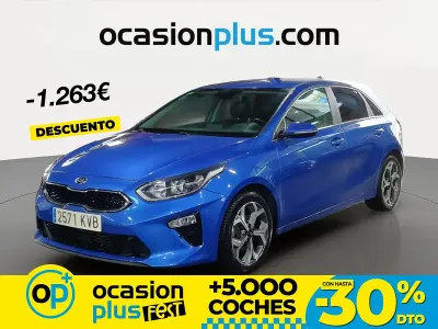 Usado Kia Ceed 120 CV (88 kW) 2019 Azul Utilitario