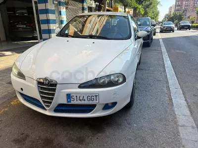 Usado Alfa Romeo 147 Distinctive 105 CV (77 kW) 2009 Blanco Utilitario