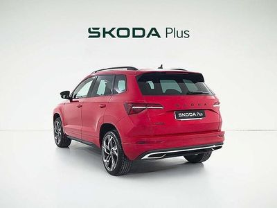 Usado Skoda Karoq SportLine 150 CV (110 kW) 2025 Rojo SUV