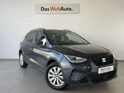 Usado Seat Arona Style 116 CV (85 kW) 2025 Gris SUV