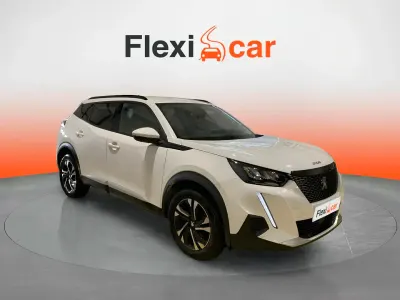 Usado Peugeot 2008 Allure 110 HP (80 kW) 2021 Branco SUV