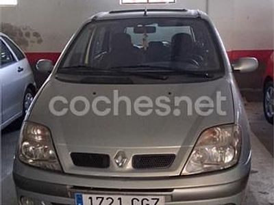 Beige Usado 2003 Renault Scénic II Authentique Monovolumen | 1800 € (Un poco caro)