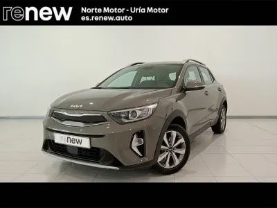 Usado Kia Stonic 84 CV (61 kW) 2023 Gris SUV