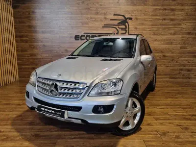 Usado Mercedes ML320 224 CV (164 kW) 2006 Gris / plata SUV