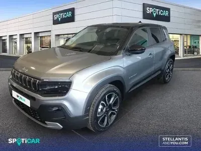 Nuevo Jeep Avenger Summit 100 CV (73 kW) 2026 Gris SUV
