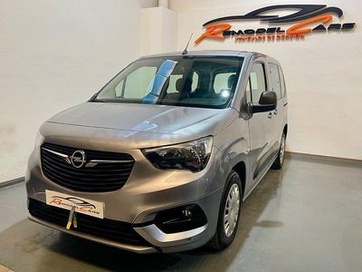 Usado Opel Combo Life Edition+ 102 CV (75 kW) 2021 Gris / plata Monovolumen