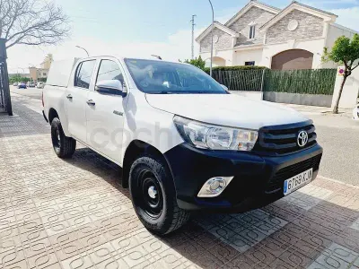 Usado Toyota HiLux 150 CV (110 kW) 2018 Blanco Pickup/Camioneta