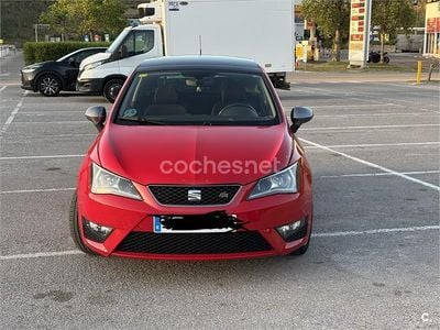 Usado Seat Ibiza SC FR 90 CV (66 kW) 2015 Rojo Utilitario