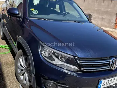 Usado VW Tiguan 140 CV (102 kW) 2014 Azul SUV