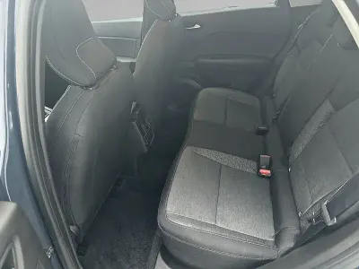 Usado Renault Captur Evolution 100 CV (73 kW) 2023 Azul SUV