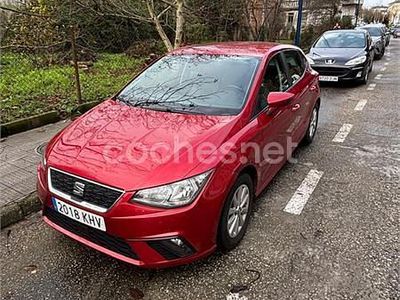 Usado Seat Ibiza Style 75 CV (55 kW) 2018 Rojo Utilitario