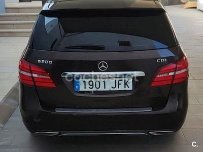 Mercedes B200