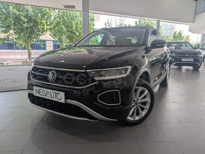 Usado VW T-Roc Life 115 CV (84 kW) 2023 Negro SUV