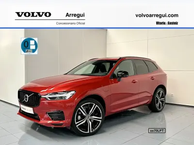 Usado Volvo XC60 R-Design 350 CV (257 kW) 2021 Rojo SUV