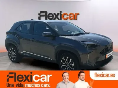 Usado Toyota Yaris Cross Active 116 CV (85 kW) 2023 Gris SUV