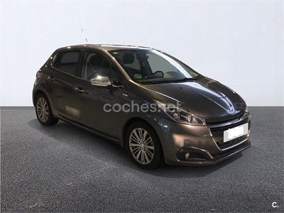 Usado Peugeot 208 Active 99 CV (72 kW) 2018 Gris / plata Utilitario