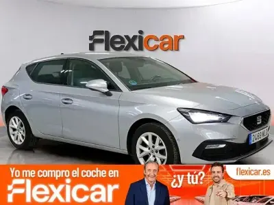 Usado Seat Leon Style 130 CV (95 kW) 2023 Gris Berlina
