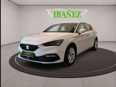 Usado Seat Leon 116 CV (85 kW) 2021 Blanco Berlina