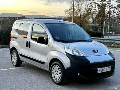 Usado Peugeot Bipper Active 75 CV (55 kW) 2014 Gris / plata Monovolumen