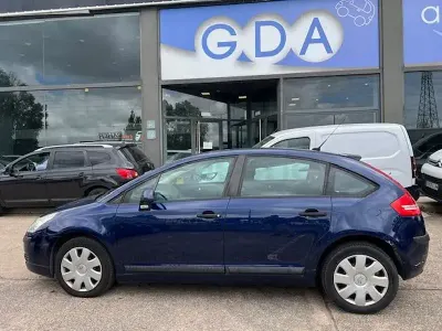 Usado Citroën C4 Exclusive 110 CV (80 kW) 2005 Azul Berlina