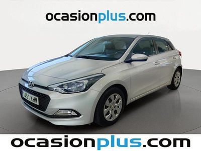Usado Hyundai i20 84 CV (61 kW) 2018 Gris plata Utilitario