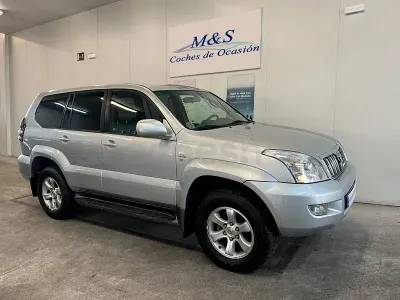 Używany Toyota Land Cruiser 166 KM (122 kW) 2006 Szary SUV