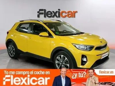 Usado Kia Stonic 120 CV (88 kW) 2018 Amarillo SUV