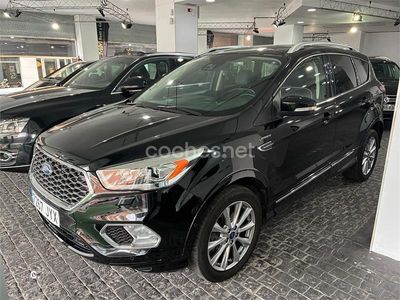 Negro Usado 2017 Ford Kuga Vignale SUV | 18.200 € (Un poco caro)