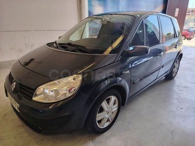 Usado Renault Scénic II Dynamique 105 CV (77 kW) 2006 Gris / plata Monovolumen