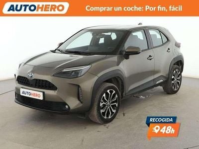 Usado Toyota Yaris Cross Active 120 CV (88 kW) 2023 Gris SUV