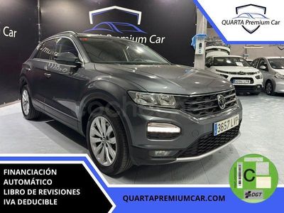 Usado VW T-Roc Advance 150 CV (110 kW) 2021 Gris / plata SUV