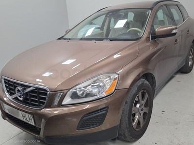 Usado Volvo XC60 Momentum 163 CV (119 kW) 2012 Marrón SUV