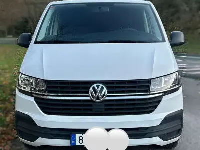 Usado VW Multivan 110 CV (80 kW) 2021 Blanco Monovolumen